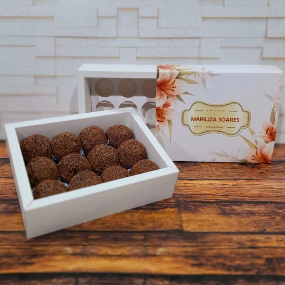 100 Caixas p/ 12 brigadeiros LUXO PERSONALIZADA